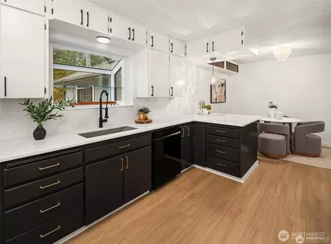 Kitchen - 23111 58th Ave E, Spanaway, WA 98387 photo 4 of 4