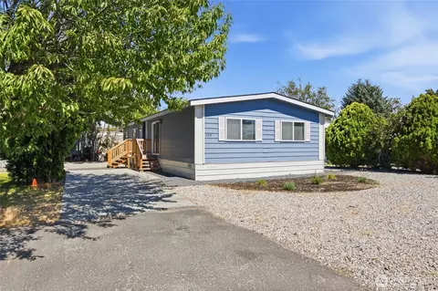 4815 Airway Dr NE #104, Moses Lake, WA 98837