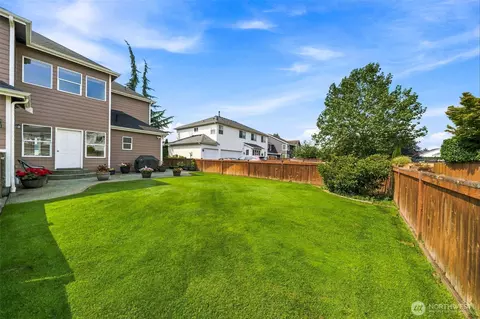 Exterior - 3265 Phillips Ave, Enumclaw, WA 98022 photo 3 of 6