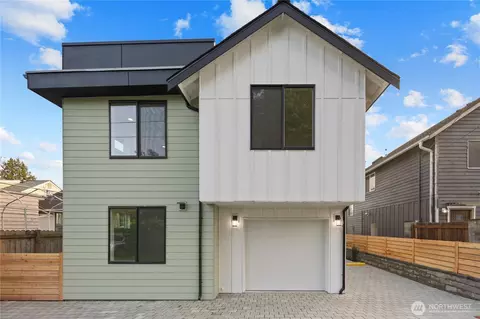 516 N 102nd St, Seattle, WA 98133