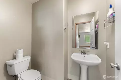 Bath - 205 Silvernail St NE, Orting, WA 98360 photo 1 of 4
