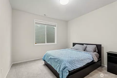 Bedroom - 4114 235th Pl SE, Bothell, WA 98021 photo 6 of 6