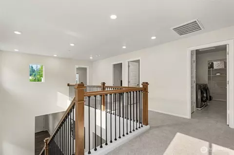 Entry Way - 4114 235th Pl SE, Bothell, WA 98021 photo 4 of 5