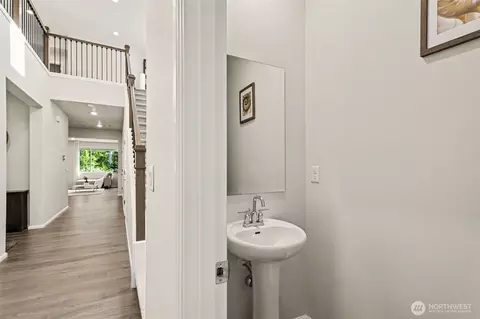Entry Way - 4114 235th Pl SE, Bothell, WA 98021 photo 5 of 5