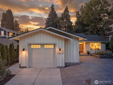 7247 SE 29th St, Mercer Island, WA 98040