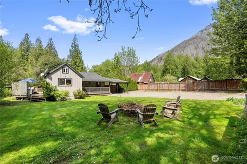 14616 681st Ave NE, Baring, WA 98224