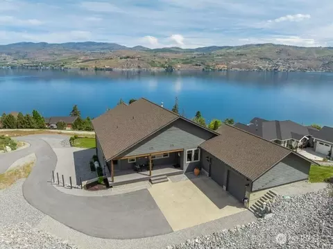 191 Grandview Ln, Chelan, WA 98816