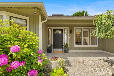 Exterior - 14821 104th Ave NE, Bothell, WA 98011 photo 1 of 9