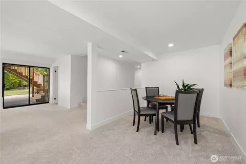Dining - 14821 104th Ave NE, Bothell, WA 98011 photo 4 of 4