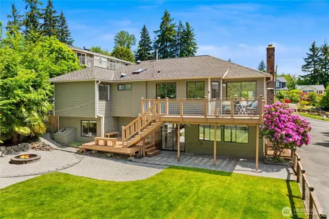 Exterior - 14821 104th Ave NE, Bothell, WA 98011 photo 6 of 9