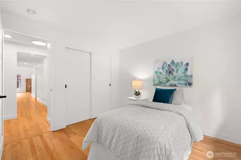 Bedroom - 14821 104th Ave NE, Bothell, WA 98011 photo 3 of 6