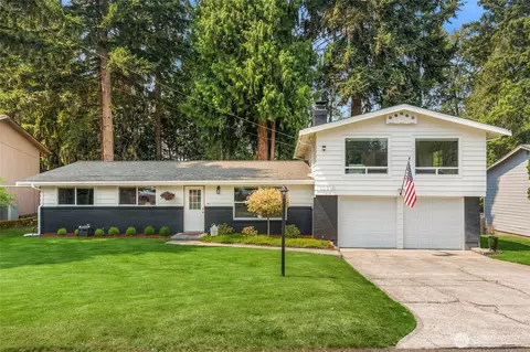 12218 66th Avenue Ct E, Puyallup, WA 98373