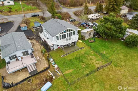 View/Area - 7360 E Grapeview Loop Rd, Allyn, WA 98524 photo 2 of 3