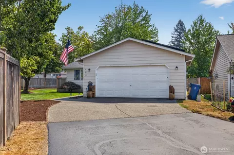 408 Amberwood Cir, Sultan, WA 98294