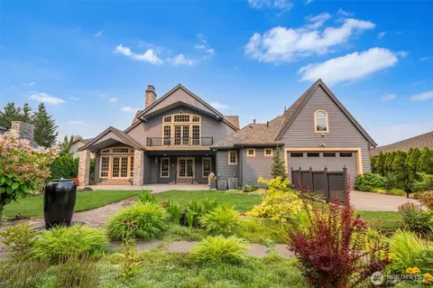 Exterior - 817 SE 202nd Ct, Camas, WA 98607 photo 4 of 5