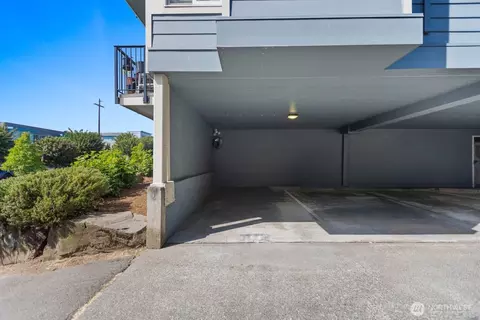 10110 Greenwood Ave N #204, Seattle, WA 98133