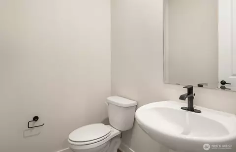 Bath - 20347 90th Dr NE #D, Bothell, WA 98011 photo 2 of 5