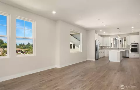 Living - 20347 90th Dr NE #D, Bothell, WA 98011 photo 4 of 4