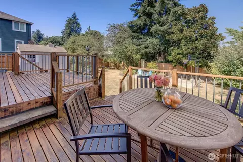 Exterior - 2403 238th Pl SE, Bothell, WA 98021 photo 4 of 6