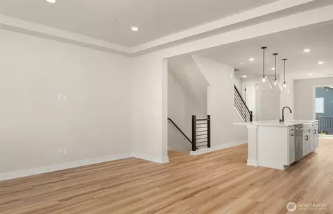 Living - 20341 90th Dr NE #D, Bothell, WA 98011 photo 3 of 4