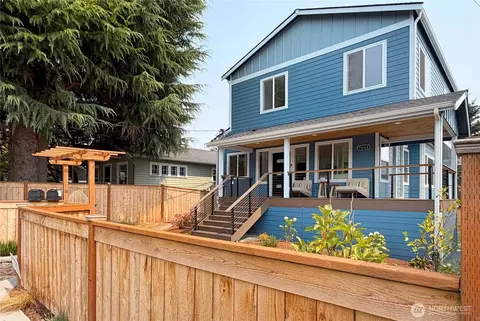 7008 Linden Ave N, Seattle, WA 98103