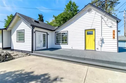 306 SW 1st St, South Prairie, WA 98385