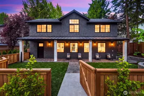 12416 NE 72nd St, Kirkland, WA 98033