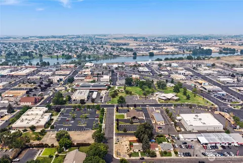 402 E Walnut Ave, Moses Lake, WA 98837