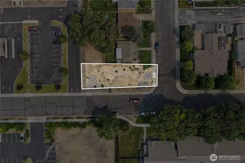 402 E Walnut Ave, Moses Lake, WA 98837
