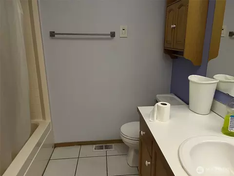 Bath - 19528 71st Ave E, Spanaway, WA 98387 photo 1 of 3