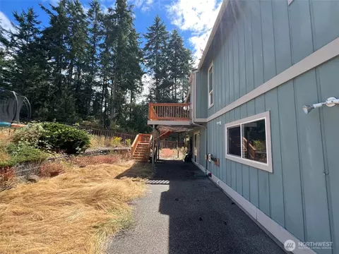Exterior - 19528 71st Ave E, Spanaway, WA 98387 photo 2 of 3