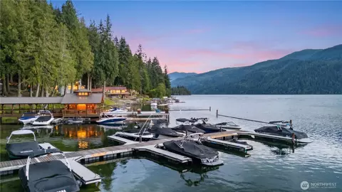 990 S Lake Whatcom Blvd #9, Sedro Woolley, WA 98284