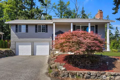 2102 SW 322nd St, Federal Way, WA 98023