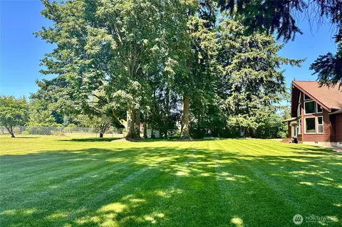 Exterior - 24117 SE 440th St, Enumclaw, WA 98022 photo 4 of 14
