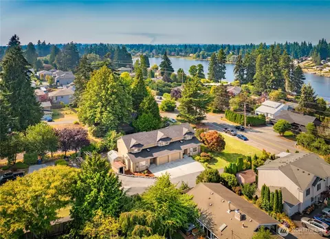 3618 Shelby Rd, Lynnwood, WA 98087