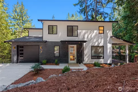 7 Maple Ct, Bellingham, WA 98229