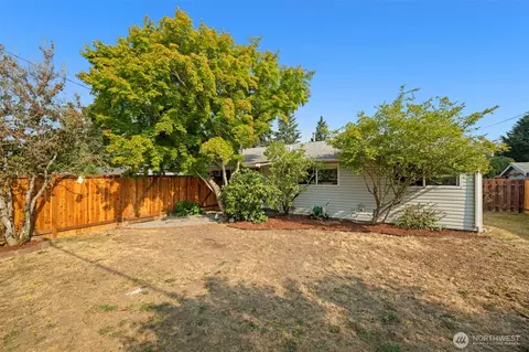 222 SW 305th St, Federal Way, WA 98023