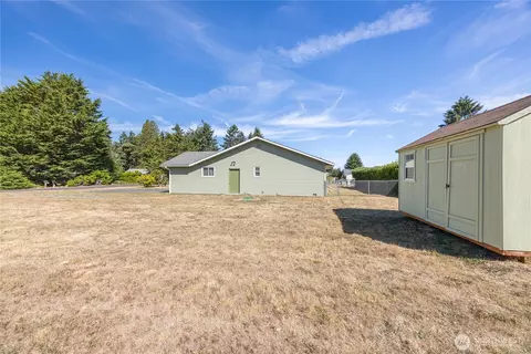 Exterior - 301 Cline Rd, Sequim, WA 98382 photo 2 of 4