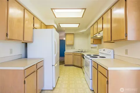 Kitchen - 301 Cline Rd, Sequim, WA 98382 photo 1 of 2
