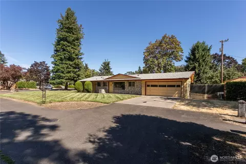 2607 NE Whitman Ave, Vancouver, WA 98662