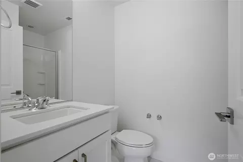 Bath - 2422 217th St SE #D, Bothell, WA 98021 photo 1 of 4