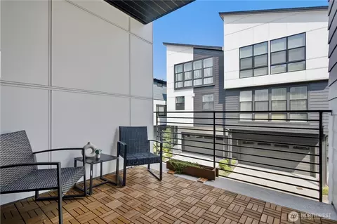 Exterior - 2422 217th St SE #D, Bothell, WA 98021 photo 3 of 5