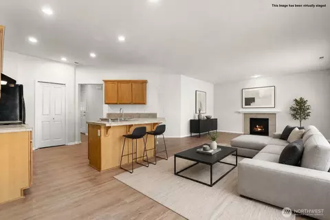 Living - 4131 SE 167th Place Se Pl SE #14, Bothell, WA 98012 photo 1 of 1
