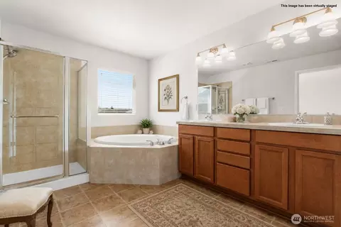 Bath - 4131 SE 167th Place Se Pl SE #14, Bothell, WA 98012 photo 2 of 3
