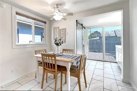 Dining - 2327 Harrison Ave, Everett, WA 98201 photo 1 of 1