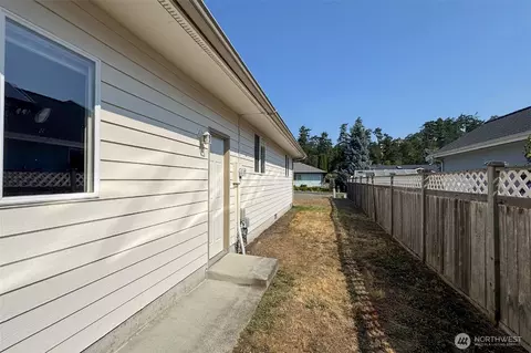 Exterior - 942 E Willow St, Sequim, WA 98382 photo 4 of 5
