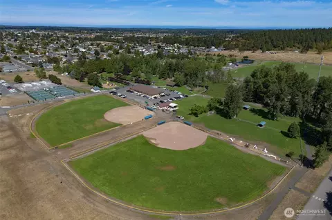 View/Area - 942 E Willow St, Sequim, WA 98382 photo 3 of 6