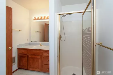 Bath - 942 E Willow St, Sequim, WA 98382 photo 3 of 3