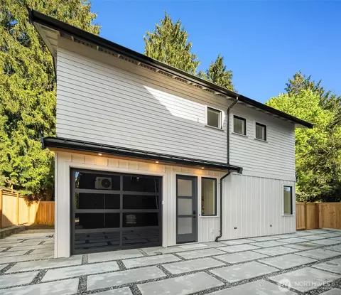 7064 Cleopatra Pl NW, Seattle, WA 98117