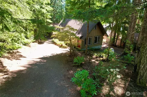 111 N Mount Church Dr, Hoodsport, WA 98548